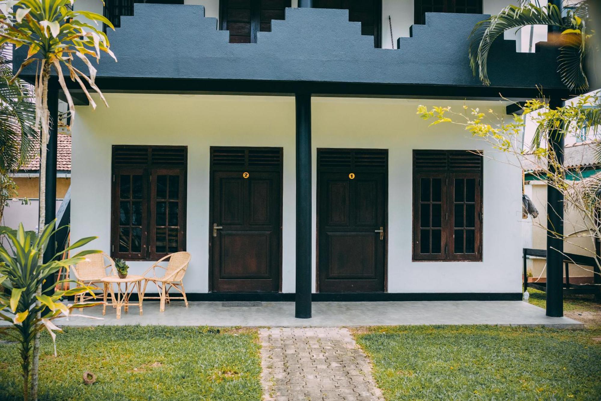Pineapple Surf Hotel Ахангама Екстериор снимка